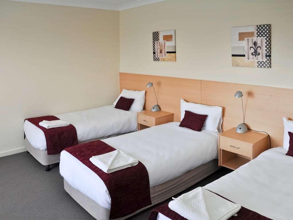 Ibis Styles Orange Hotel Room photo