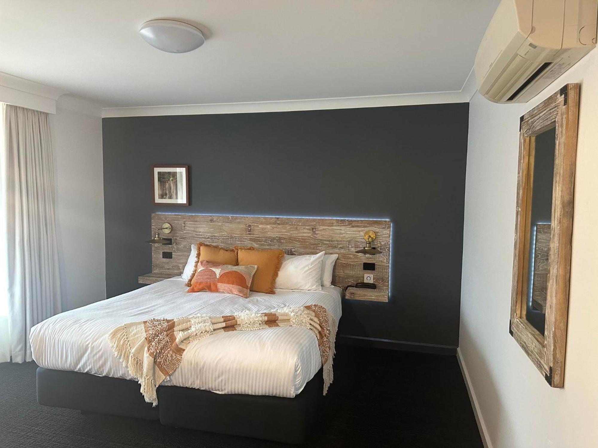 Ibis Styles Orange Hotel Exterior photo