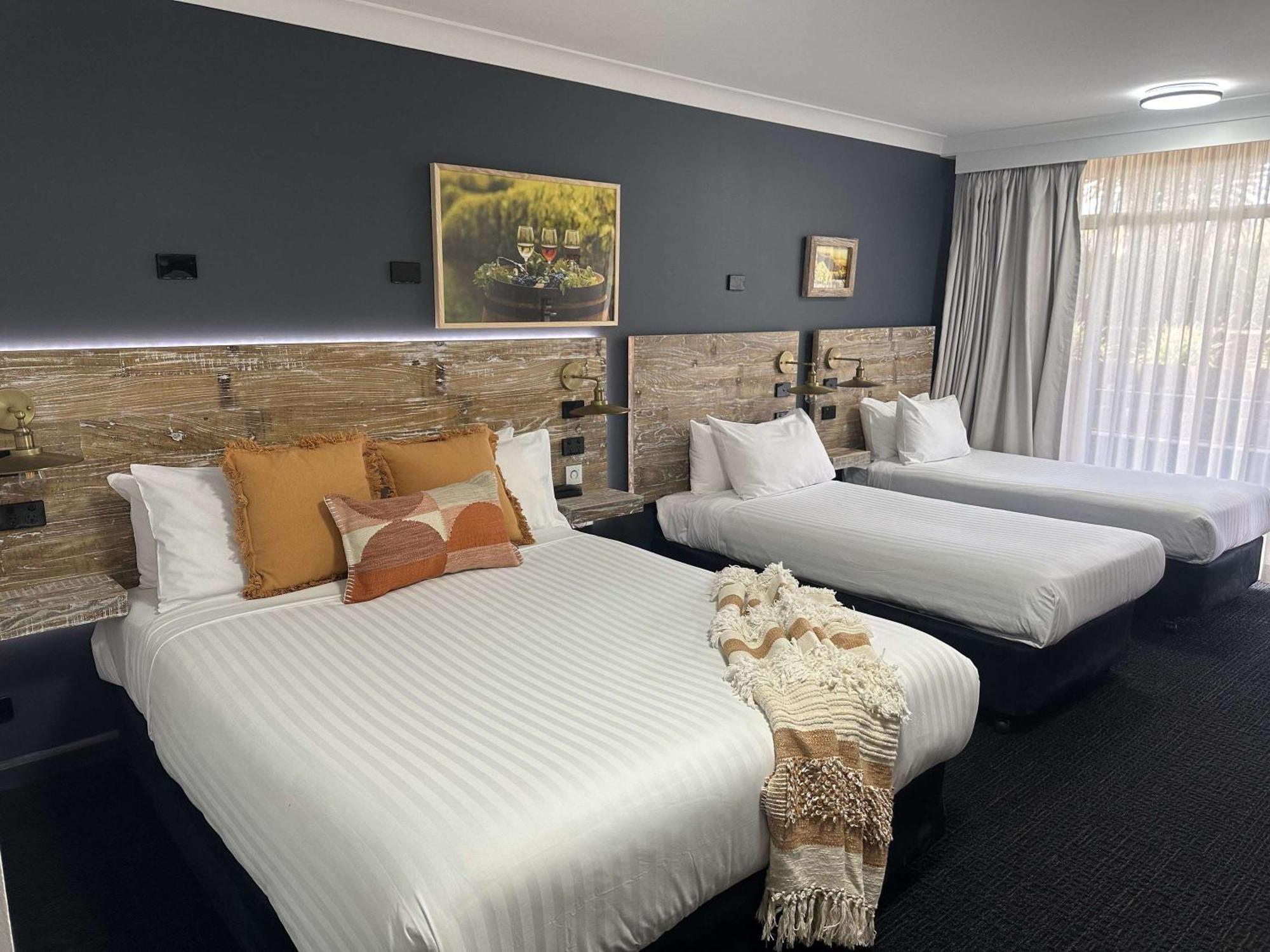 Ibis Styles Orange Hotel Exterior photo