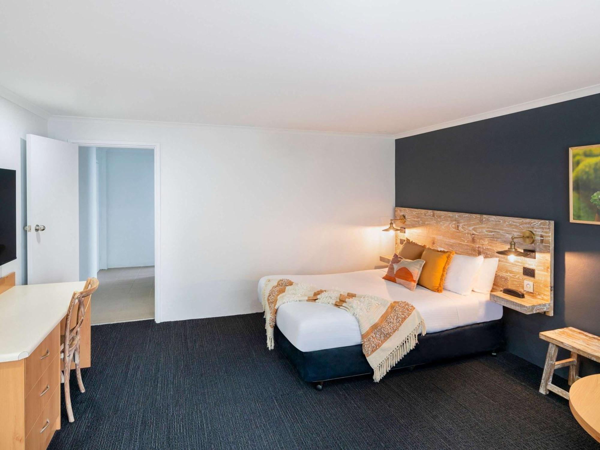 Ibis Styles Orange Hotel Exterior photo