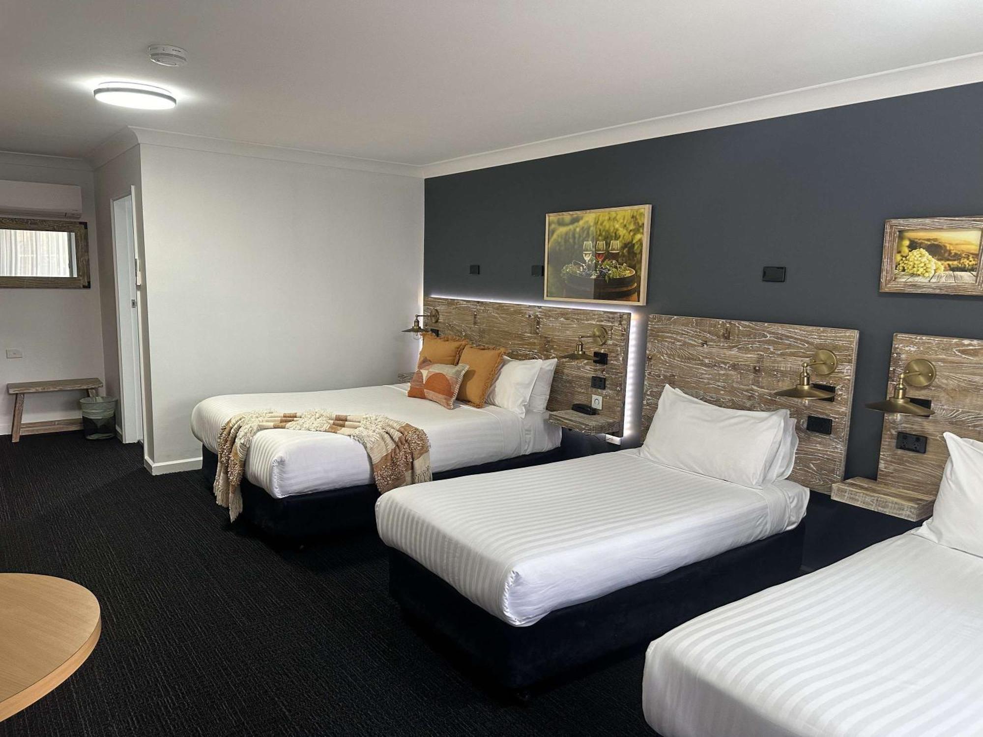 Ibis Styles Orange Hotel Exterior photo